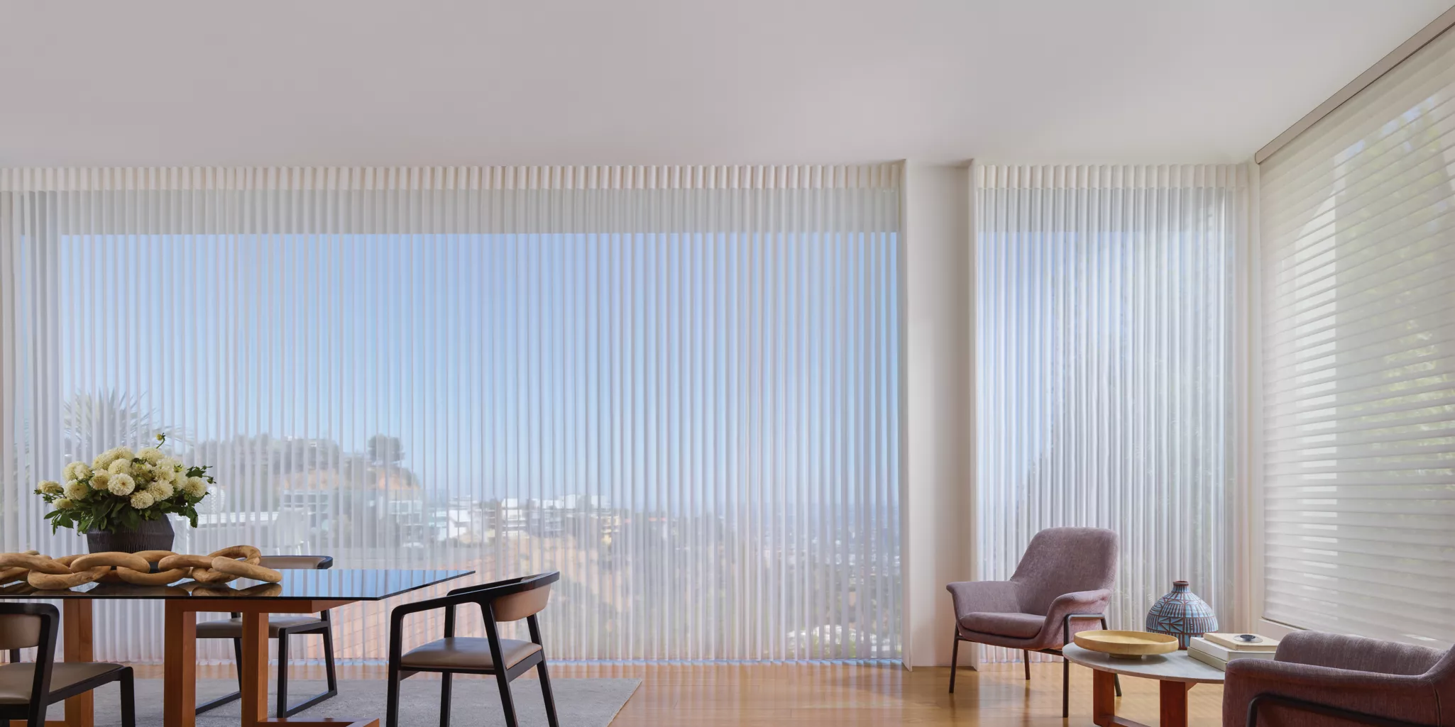 luminette-solar-screen-dining-116187235-2-1_horizontal-lg (1)